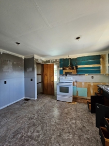 3-Bedroom Home with a Garage on a Corner Lot, Maysville, MO - image 18