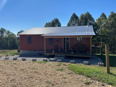 Amish Home & 2 Barns On 12.11 Acres - Casey County, Ky - image 27