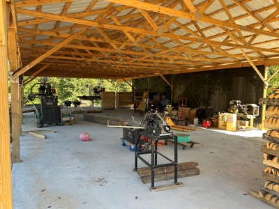 Amish Home & 2 Barns On 12.11 Acres - Casey County, Ky - image 17