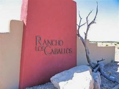 141-Acre Ranch Property with Manzano Mountain Views - image 1