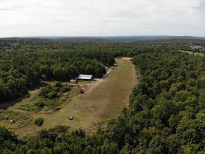 Country Retreat For Sale in Arkansas Ozarks - image 8