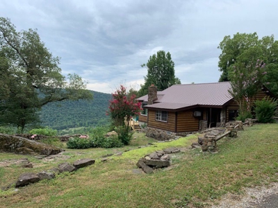 Buffalo River Newton County Jasper Furnished Cabin For Sale - image 3