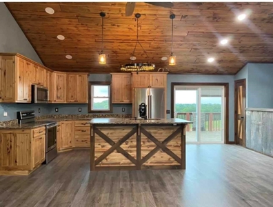 Home and Land For Sale - image 31