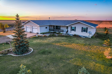 Home On 1.1 Acre With Views Of Fort Peck Lake - image 1