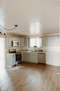 Colfax, Washington - Small Town Home With Large Yard! - image 7
