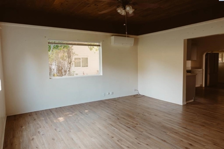 Colfax, Washington - Small Town Home With Large Yard! - image 4