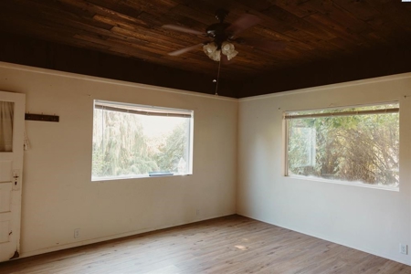 Colfax, Washington - Small Town Home With Large Yard! - image 3