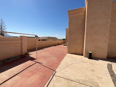 Western Arizona Home for Sale with Pool in Lake Havasu - image 9