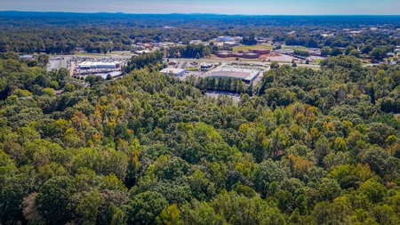 Residential Acreage in the Heart of Lexington NC - image 14