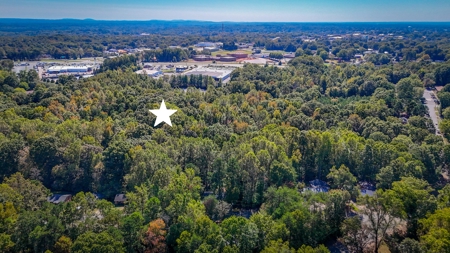 Residential Acreage in the Heart of Lexington NC - image 18