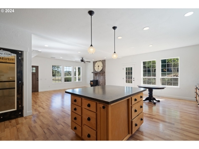 Beautiful Craftsman-Style Home in Yacolt WA - image 23