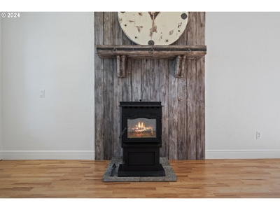 Beautiful Craftsman-Style Home in Yacolt WA - image 17