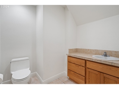 Beautiful Craftsman-Style Home in Yacolt WA - image 31