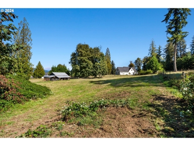 Beautiful Craftsman-Style Home in Yacolt WA - image 8