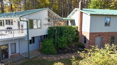 Home  Wth Long Range Views In Patrick County, Va - image 9