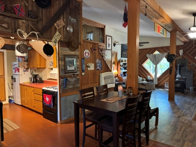 Home On Creek For Sale In Arkansas - image 17