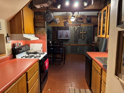 Home On Creek For Sale In Arkansas - image 15