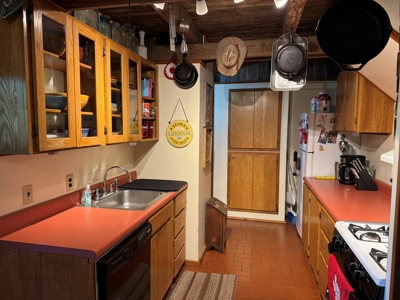 Home On Creek For Sale In Arkansas - image 9