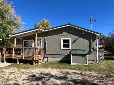 Cottage For Sale, Lower White River Mill Pond, Neshkoro - image 4