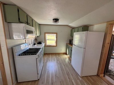 Cottage For Sale, Lower White River Mill Pond, Neshkoro - image 20
