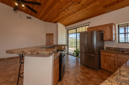 Auction, Mtn top Home w/Views 3-BR, 2-BA, 19 Ac, Vail, AZ - image 22