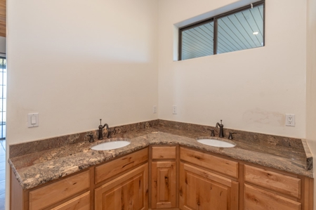 Auction, Mtn top Home w/Views 3-BR, 2-BA, 19 Ac, Vail, AZ - image 26