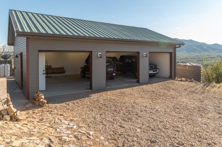 Auction, Mtn top Home w/Views 3-BR, 2-BA, 19 Ac, Vail, AZ - image 5