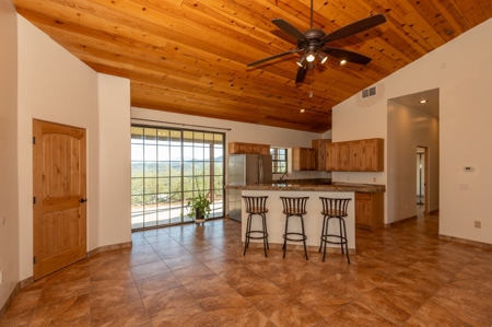 Auction, Mtn top Home w/Views 3-BR, 2-BA, 19 Ac, Vail, AZ - image 17