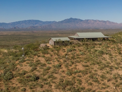 Auction, Mtn top Home w/Views 3-BR, 2-BA, 19 Ac, Vail, AZ - image 3
