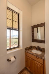 Auction, Mtn top Home w/Views 3-BR, 2-BA, 19 Ac, Vail, AZ - image 40