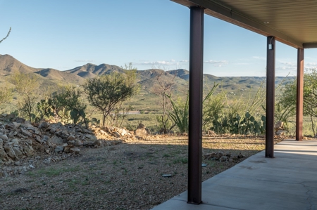 Auction, Mtn top Home w/Views 3-BR, 2-BA, 19 Ac, Vail, AZ - image 8