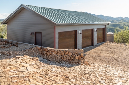 Auction, Mtn top Home w/Views 3-BR, 2-BA, 19 Ac, Vail, AZ - image 4