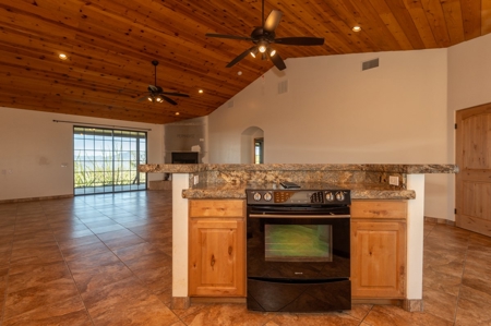 Auction, Mtn top Home w/Views 3-BR, 2-BA, 19 Ac, Vail, AZ - image 20