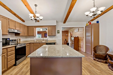 Country Living in Northeast Texas on 5 Acres - image 6