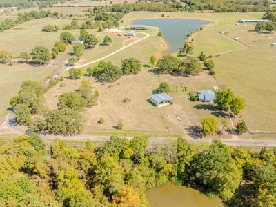 Country Living in Northeast Texas on 5 Acres - image 25