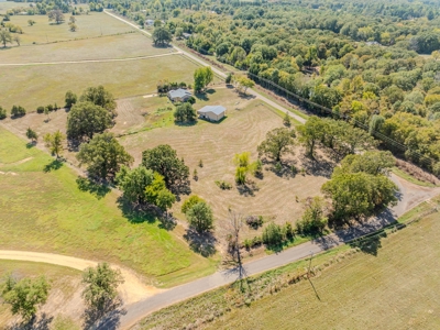 Country Living in Northeast Texas on 5 Acres - image 28