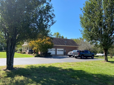 Equine Property For Sale In Tn, Brick Home, Barn, 17Ac+/- - image 27