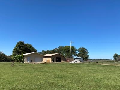 Equine Property For Sale In Tn, Brick Home, Barn, 17Ac+/- - image 4