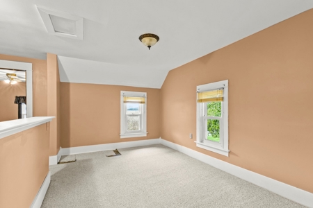 Home and Barn on 5 ac Delaware County Big Walnut Schools - image 28