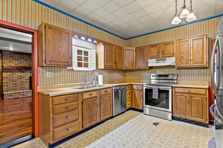 Home and Barn on 5 ac Delaware County Big Walnut Schools - image 19