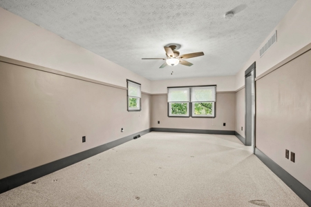 Home and Barn on 5 ac Delaware County Big Walnut Schools - image 30