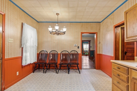 Home and Barn on 5 ac Delaware County Big Walnut Schools - image 20