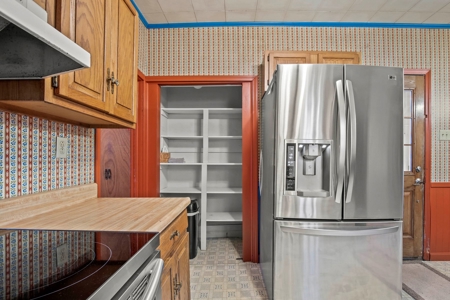 Home and Barn on 5 ac Delaware County Big Walnut Schools - image 21