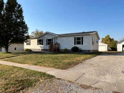 Move In Ready Albia, IA Home For Sale - image 1