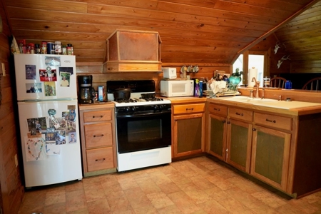 34 Acres Waterfront Property South Mississippi with Cabin - image 10