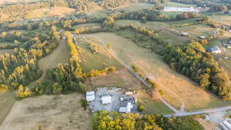 Bowlin Feed Store & Farm Online Auction - image 8