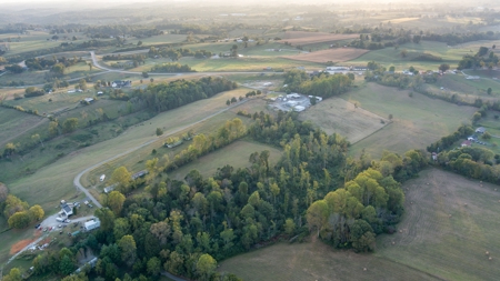 Bowlin Feed Store & Farm Online Auction - image 10