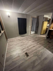 Bowlin Feed Store & Farm Online Auction - image 31