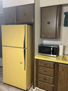 Bowlin Feed Store & Farm Online Auction - image 32