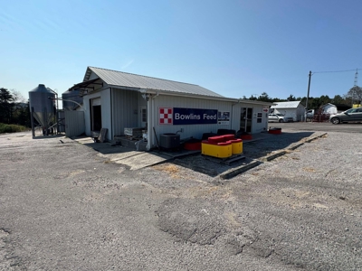 Bowlin Feed Store & Farm Online Auction - image 47